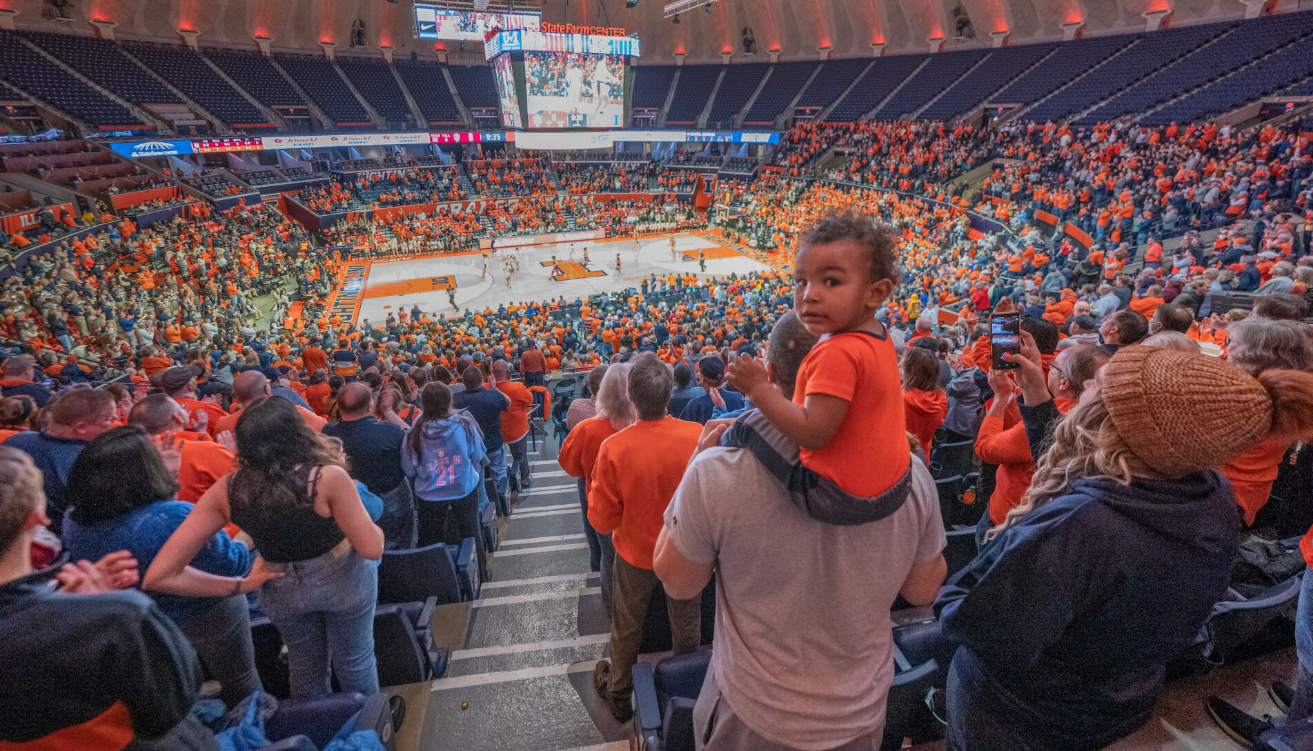 01222023-illinois-wbb-engagement-fans.jpg